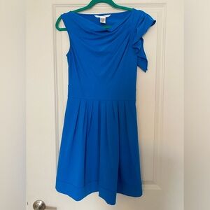 Women’s Diane Von Furstenberg size 2 Tonnes stretch cobalt blue dress